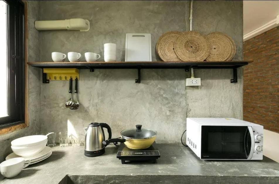 Nearthepark Backpack House Hostel เชียงใหม่ ภายนอก รูปภาพ