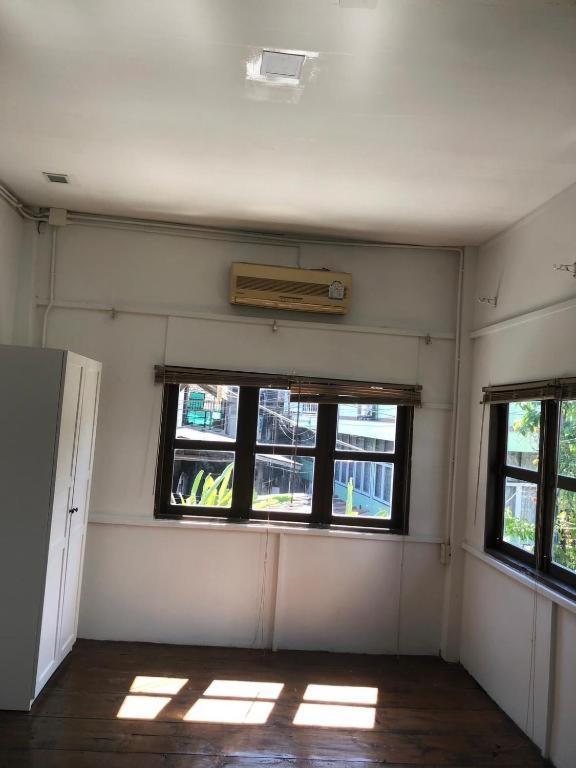 Nearthepark Backpack House Hostel เชียงใหม่ ภายนอก รูปภาพ
